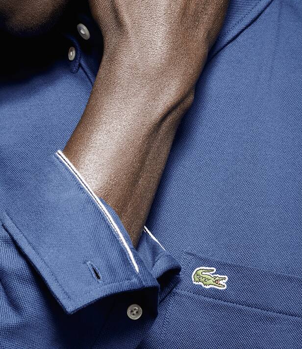 Bolsillo con el caracter&iacute;stico cocodrilo verde y ribete en el interior del pu&ntilde;o